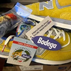 New Balance 574 x Bodega Legacy
Arrival & Departure Combo Pack Size 14
W/receipt New Balance | Shoes | New Balance 574 X Bodega Legacyarrival  main image 2